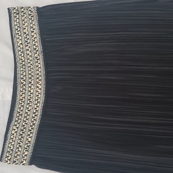 Black crepe maxi skirt with sequins detail elastic waistband medium. COCO BIANCO - Picture 2 of 7